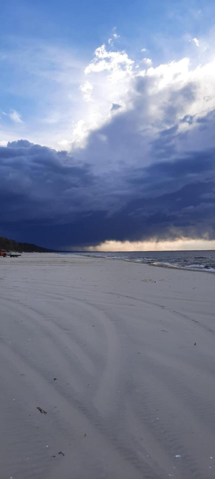Pokoje Goscinne Nord Криница Морска Екстериор снимка